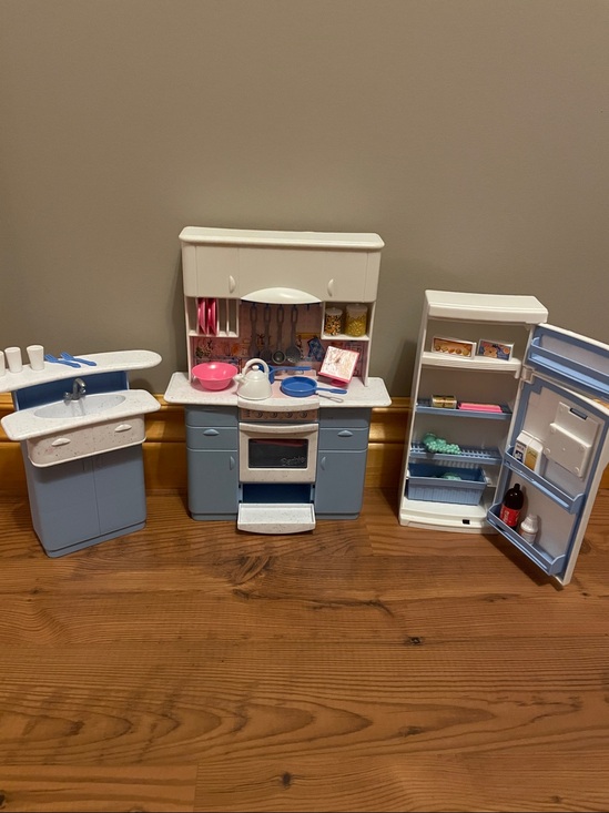 Other - Barbie 1996 So Real So Now Kitchen Set